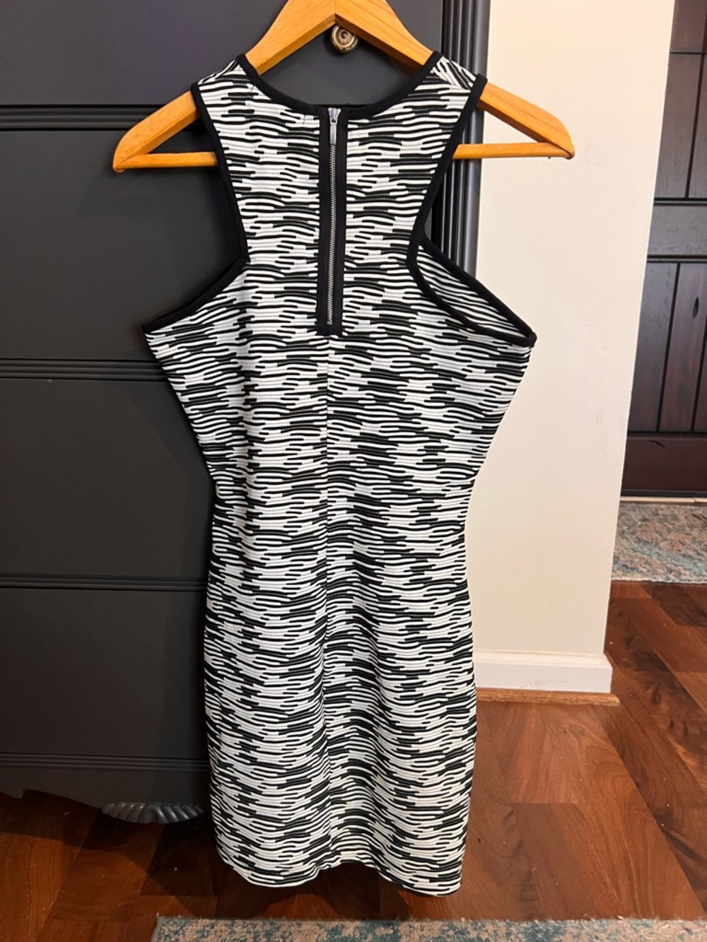 ZARA Black & White Patterned Racerback Dress - Picture 2 of 6